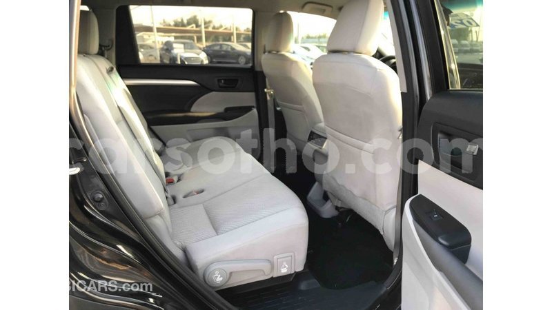 Big with watermark toyota highlander maseru import dubai 13071