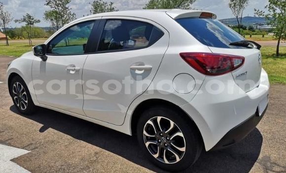 اشتري مستعمل Mazda 2 White سيارة في Maputsoe في Leribe اشتري مستعمل Mazda 2 White سيارة في Maputsoe في Leribe