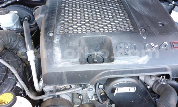 Acheter Occasion Voiture Toyota Fortuner Bleu à Maseru, Maseru Acheter Occasion Voiture Toyota Fortuner Bleu à Maseru, Maseru