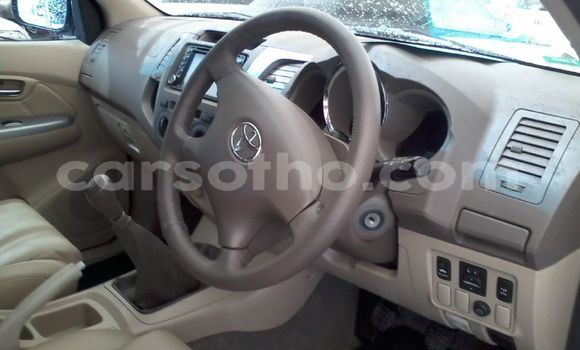 Buy Used Toyota Fortuner White Car in Roma in Maseru Buy Used Toyota Fortuner White Car in Roma in Maseru