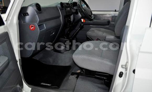 اشتري مستعمل Toyota Land Cruiser White سيارة في Maseru في Maseru اشتري مستعمل Toyota Land Cruiser White سيارة في Maseru في Maseru